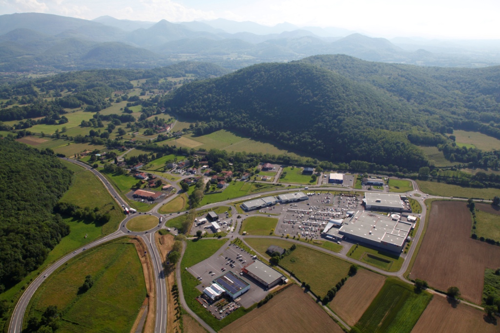 Rond-point (St Gaudens-Espagne-Seilhan-Gourdan-A64) et zone Artisanale Commerciale de la Croix du Bazert - juin 2013